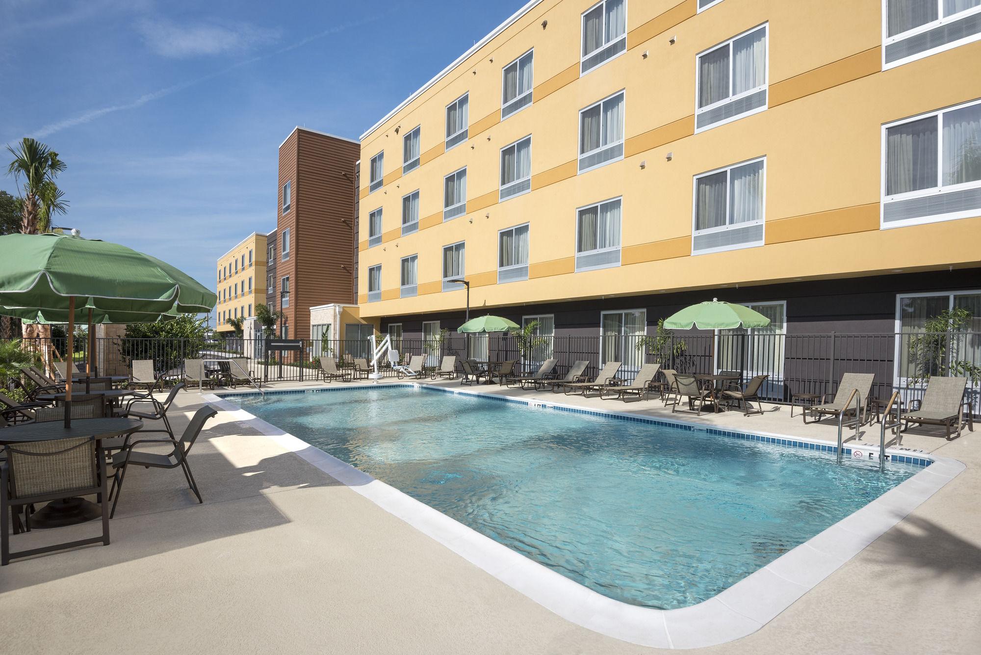 Fairfield Inn & Suites By Marriott Orlando Kissimmee/Celebration Extérieur photo